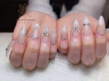 ウメネイルスタジオ(UME NAIL STUDIO)/長さだしやり放題×つけ放題
