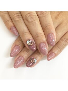 ミナミネイル(MINAMI NAIL)/キラキラVカットネイル