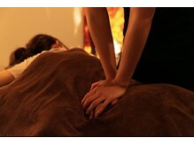 リラクゼーションサロン エデン/服の上から・ボディケアコース