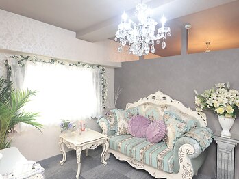 サロンドサクラ(salon de Sakura)/内観