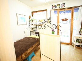 美容室 エルチャーレ/《内観》