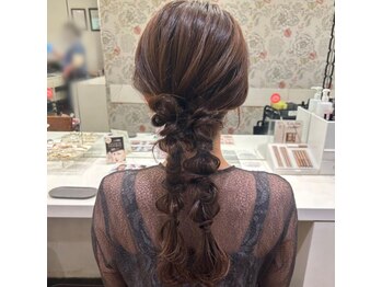 アトリエはるか エチカ表参道店/ツイン編み下ろし