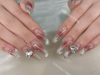 ココナッツネイルの写真/長さ出しで爪の形を整え美しい指先へ♪爪が短い方や、折れ・亀裂がある方もお気軽にご相談ください◎