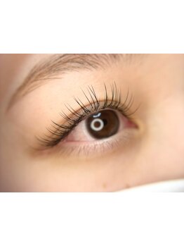 ボリュームのある目元にしたい