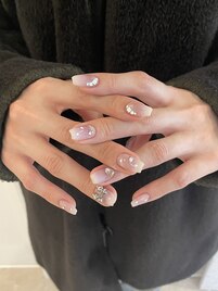 white ×　gradation