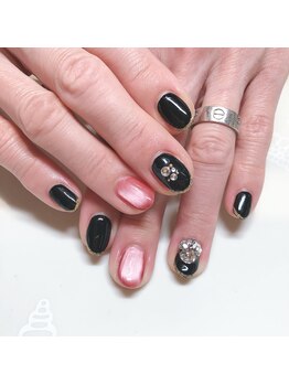 ネイルサロン マハロ 横浜四季の森フォレオ店(Nail Salon Mahalo)/マグネット&Vカット