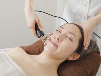 ソフィアパレスの写真/【筋膜のゆがみ改善120分¥7700】40代から気になる始めるほうれい線ケアに◎若々しい見た目で印象UP♪