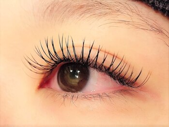 ニャーメリュクス 茅ヶ崎店(nya-meluxe)の写真/トレンド感×存在感のある華やかなお目元に！[バインドロック/フラットラッシュ/マツエク/束感/茅ヶ崎]