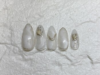 ニュアンスネイル 【トレンド】