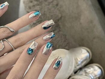 エル ヒヒ(L ヒヒ)/