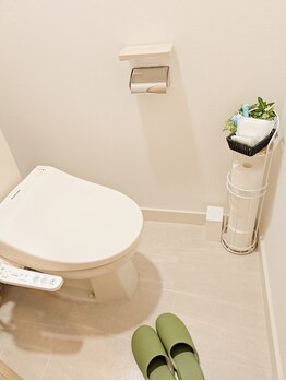 心と体の休息サロン白/●清潔感のあるトイレ