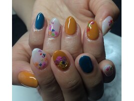 ドライフラワー散りばめネイル♪