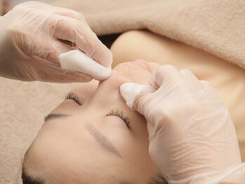 グラン ジュテ/毛穴エクストラクション初めます