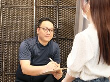 お客様一人一人のご要望にあわせ、施術を行っていきます。