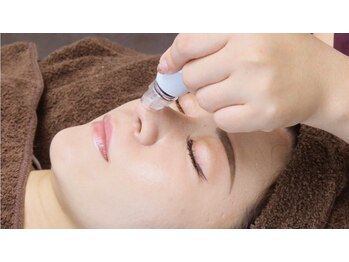 ボディーワークスナビ(Body Works Navi)/毛穴洗浄＆乳酸ピール