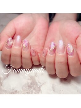 ファミーネイルズ(Fammy nails)/つけ放題