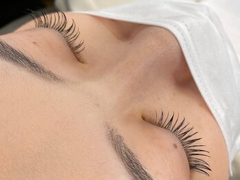 カナモ ロカ(CANAMO ROCA)/マツエクワンホンデザイン