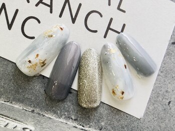 ニュアンスネイル 初回6500円