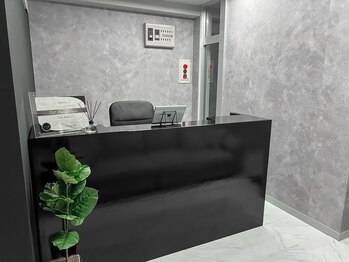 シャイン(SHINE)/カウンター