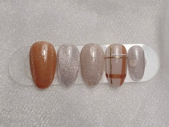 ネイルバイピヌ(nail by pinu)/定額シンプルアートコース