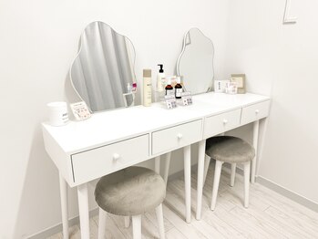 ル ポム バイ ティアム 神戸元町(Le pom by TIAM)/充実の設備の《パウダールーム》