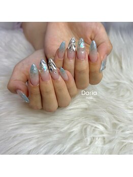 ダリア(Daria)/夏ワンホンラメグラデーション