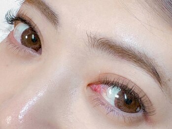ハジナ(HAZINA)の写真/圧倒的な装着技術×最高級商材。完全個室の贅沢空間で、モチの良さと美しさを両立した理想の目元へ