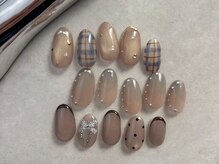 エクリュ(Ecru)の雰囲気（Instagram→reina07_nailサンプル、お客様ネイル掲載中♪）