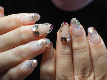 トリネブランシ ネイルアトリエ(Trinebranci._Nail Atelier)/キラキラ◇パーツラメグラ
