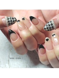 黒色　千鳥格子ネイル