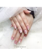 エルフ(elf.)/チークネイル