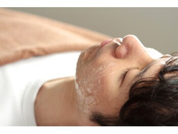 フレルト オム 津久居店(FLELT HOMME)/潤い補給でハリ美肌へ導きます