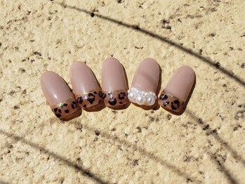 ネイルアンドアイラッシュサロンR/レオパード、パール