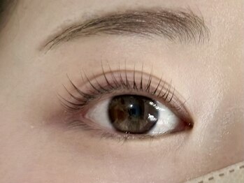 リスドーレ(Lys dor'e)/垢抜けまつげパーマ♪束感まつげ