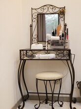 コハク/メイクスペース&キュレイナ完備