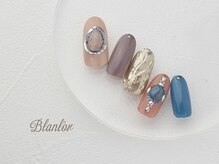 ネイルサロン ブランロール 三軒茶屋店(Blanl'or)/手描き天然石風ニュアンスネイル