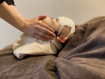 ラシェス ハスダ(luscious hasuda)/骨格美容フェイシャル【小顔】