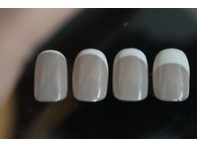 クロ(KURO)/フレンチネイル