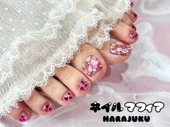 ネイルマフィア 原宿(NAIL MAFIA)の写真/これからサンダルの季節♪足元のお手入れはお済みですか？フットネイルでつま先まで隙なし可愛い♪