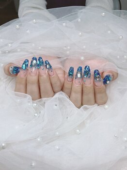 ブリー(Brille)/キラキラネイル