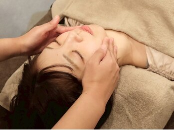 ヴィヴィー(vivie)/小顔矯正・ヘッドスパ・毛穴ケア