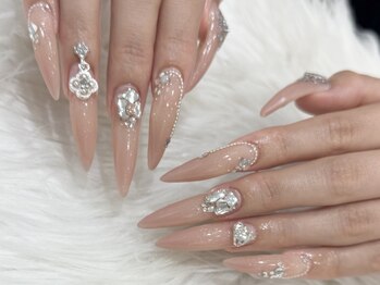 シェリ バイ ラズライト(Cherie By.Laslight)の写真/【ロングネイルが楽しめる!】亀裂/折れた/ひび割れ/弱い/短い方も1本から補正OK♪コンプレックス解消へ◎