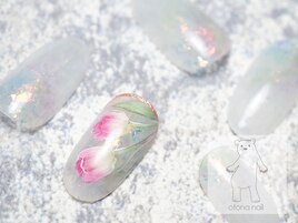 春のチューリップネイル