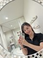 ホワイトニングショップ 大阪玉造店 ホワイトニングをした自慢の白い歯で笑顔の接客させて頂きます。