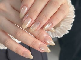 秋ネイル・ベージュネイル