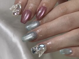 キラキラアシメ敷きつめデザイン