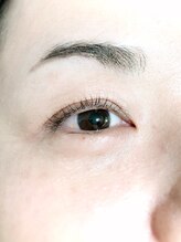 エミリー(emily)/まつげパーマ上のみ
