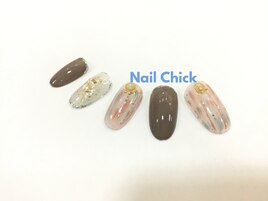 爽やかストライプネイル