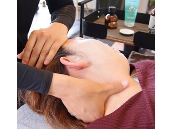 インヴィゴレート(invigorate)/首リンパマッサージ