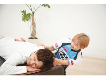 ストレッチヒーロー 加古川店/慢性肩こりもはがす!!